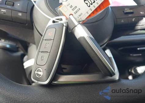 2025 Nissan Kicks Sv Intelligent Awd z USA, uszkodzony, nr VIN 3N8AP6CB2SL322407